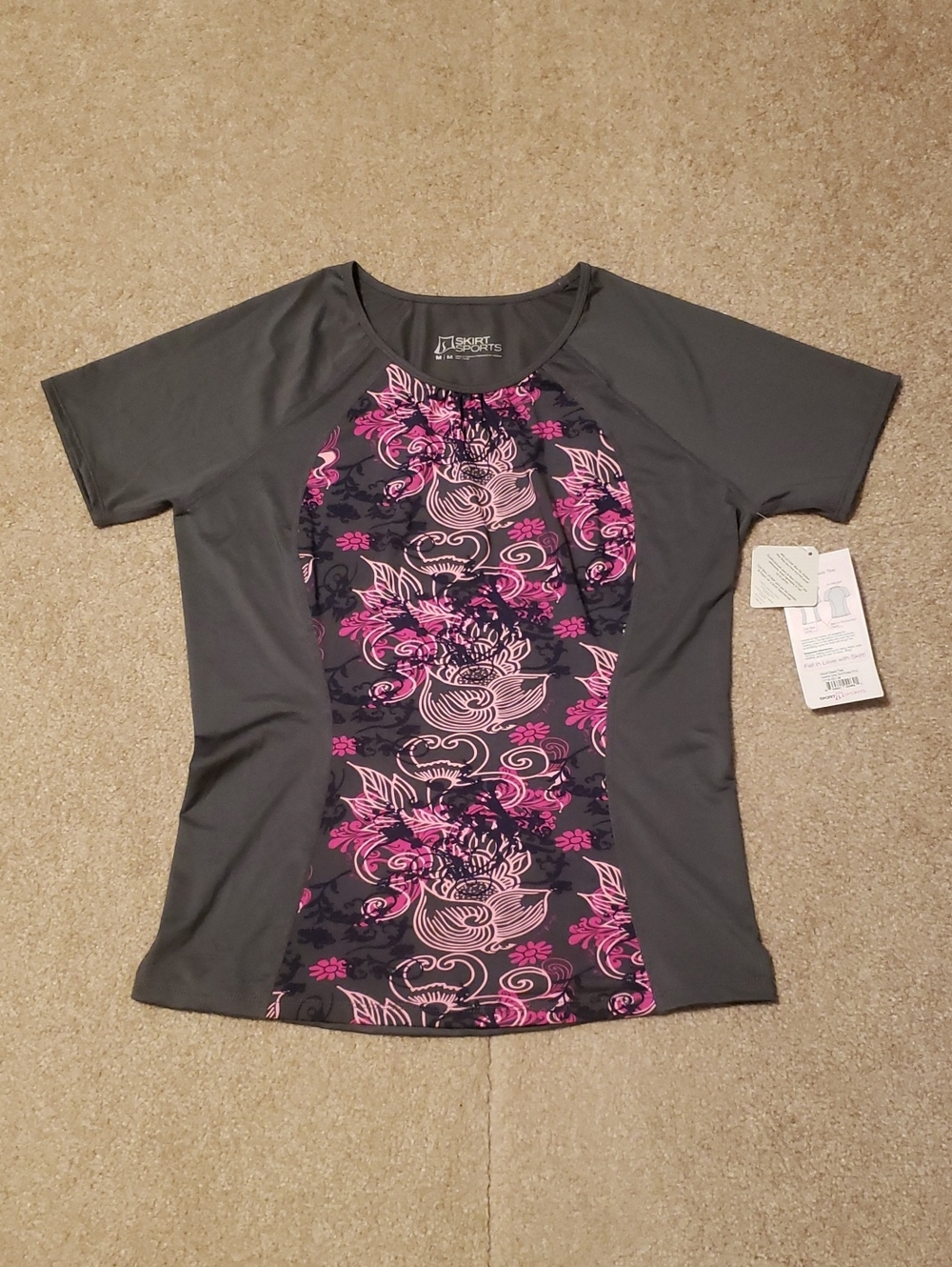 NWT SkirtSports Women's Seattle Gray Power Print Hour Glass Tee
